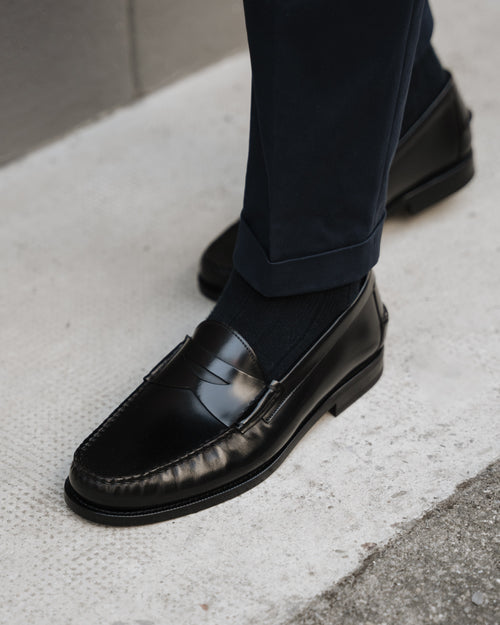 Sleek Black Leather Men\'s handmade Italian Loafers by Mare Uomo Black tassel loafers - Made In Italy main image 3