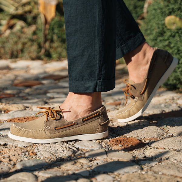 Canvas boat shoes deals