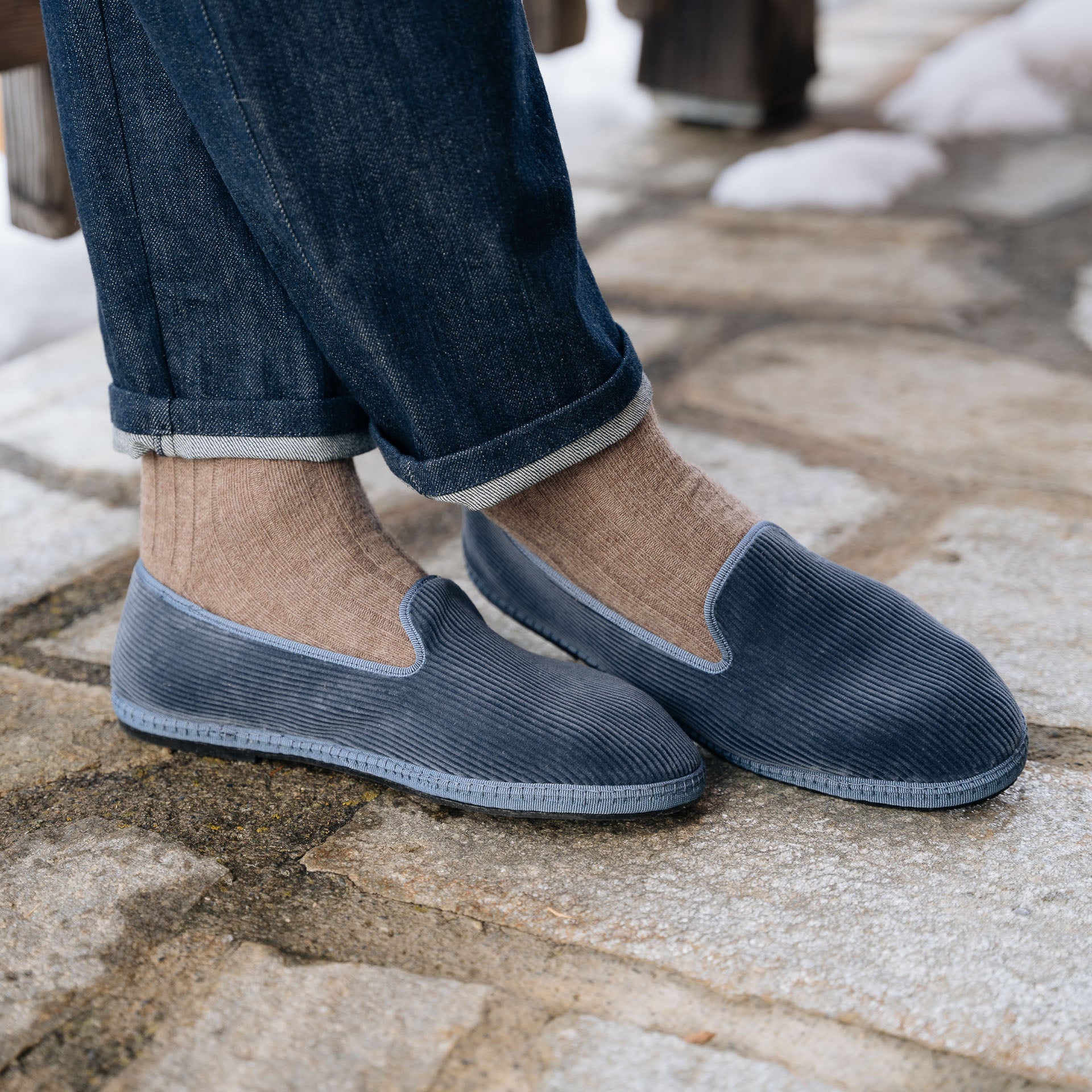 Men's Friulane shoes in blue velvet | Velasca
