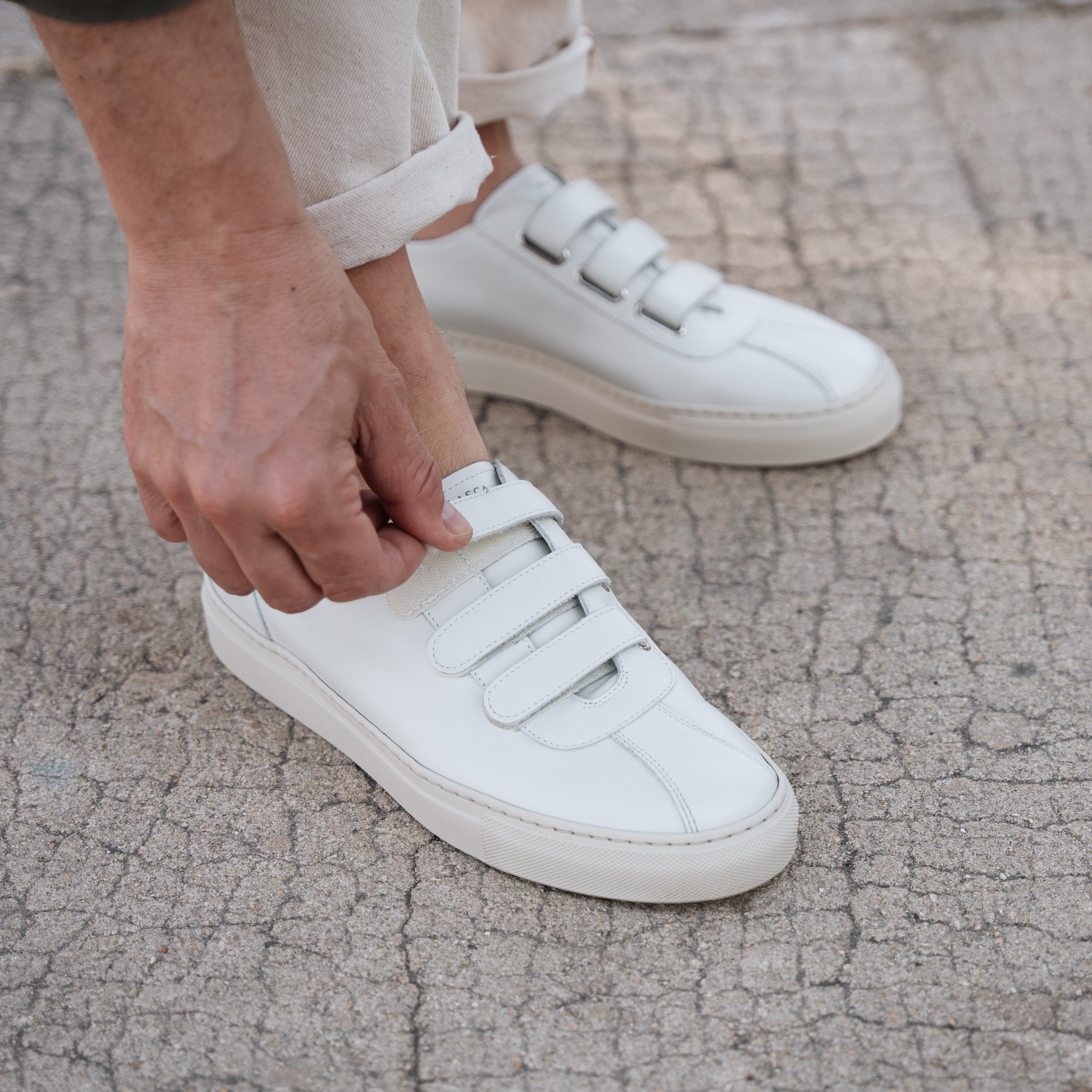 Velasca | White sneakers with velcro fastening, in smooth leather