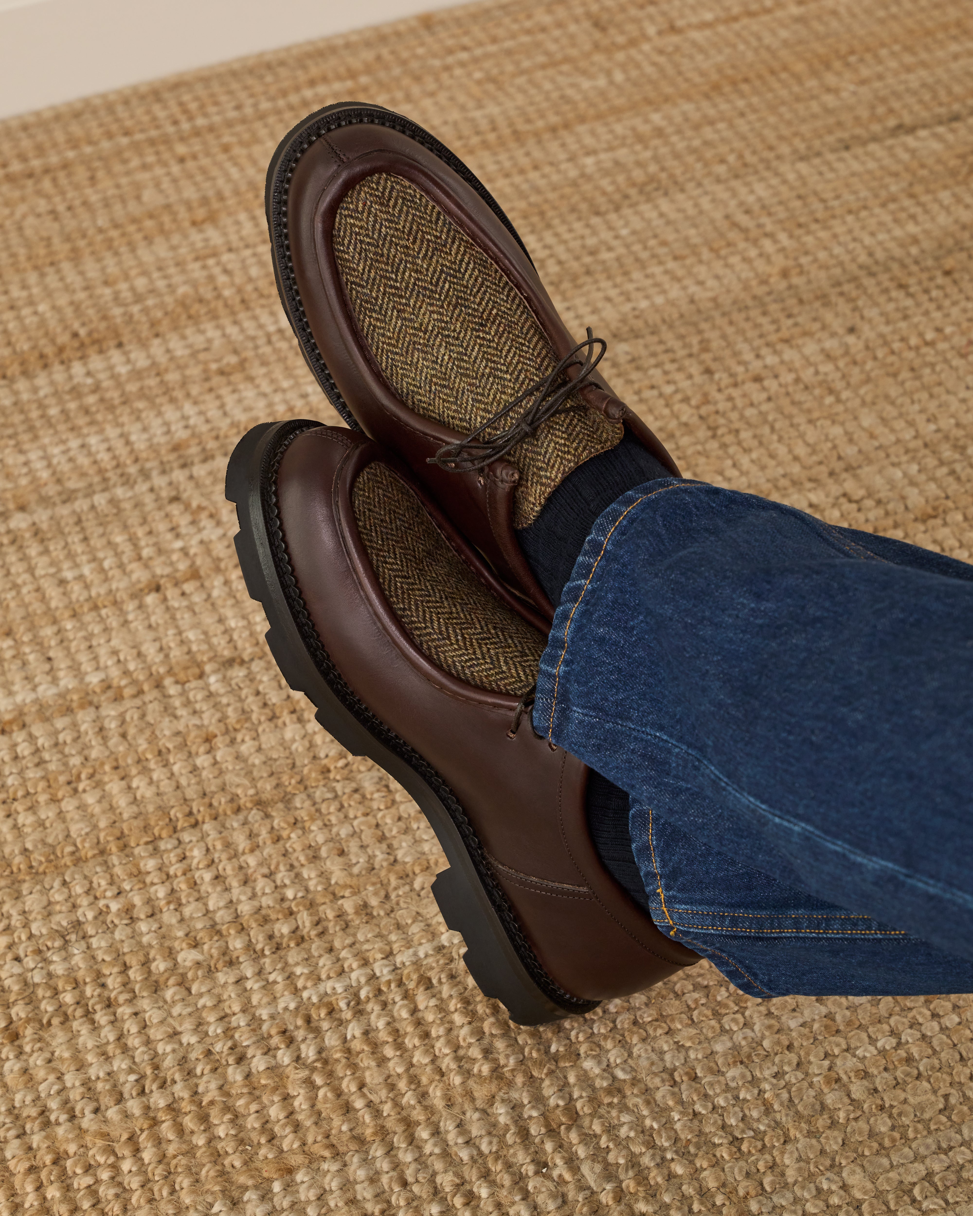 Men's Derby Moc-Toe shoe in brown leather and wool | Velasca