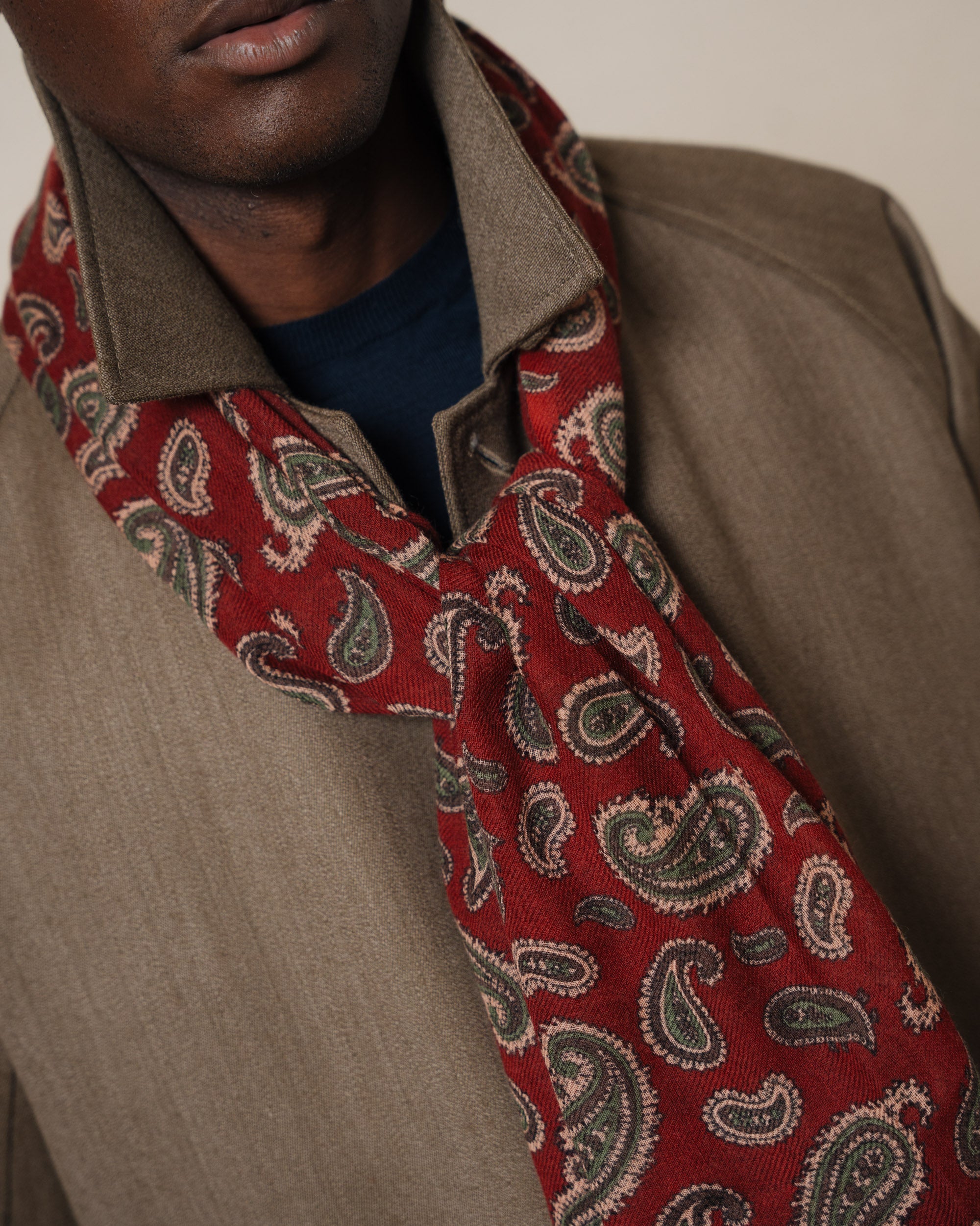 100% wool red paisley printed scarf, Made in Italy | Velasca
