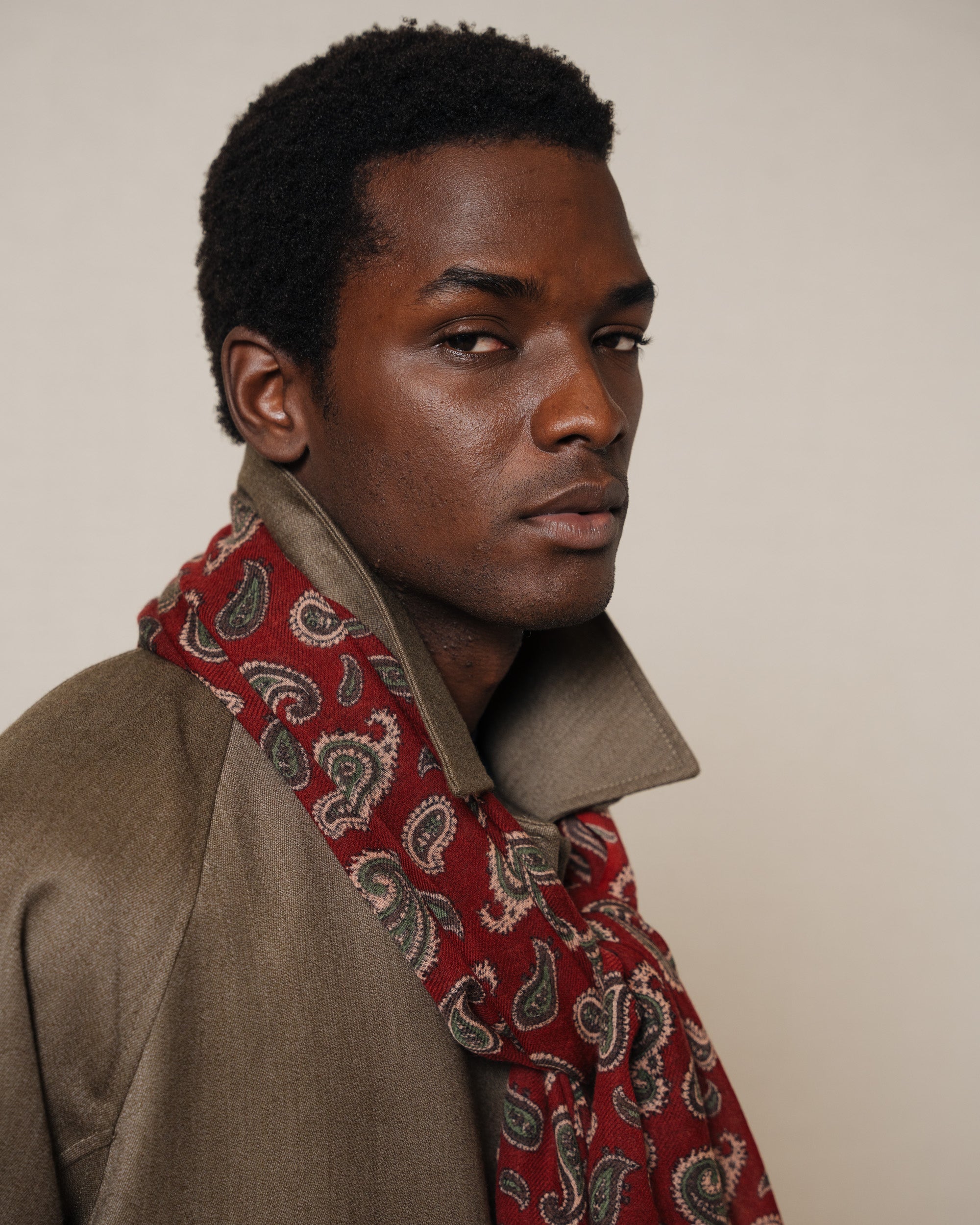100% wool red paisley printed scarf, Made in Italy | Velasca