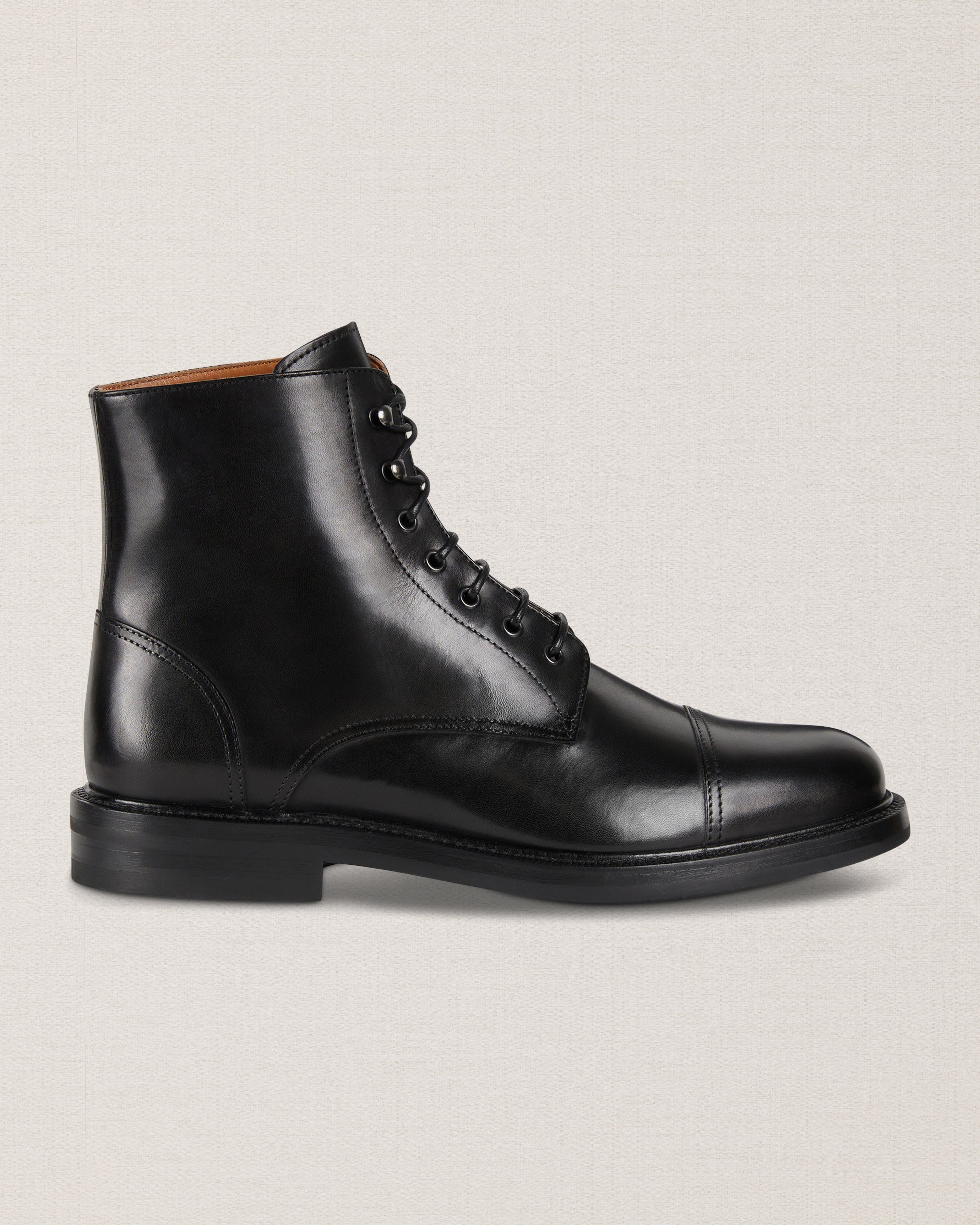 Men's black leather lace-up Boots for winter | Velasca Men's black leather lace-up Boots for winter | Velasca