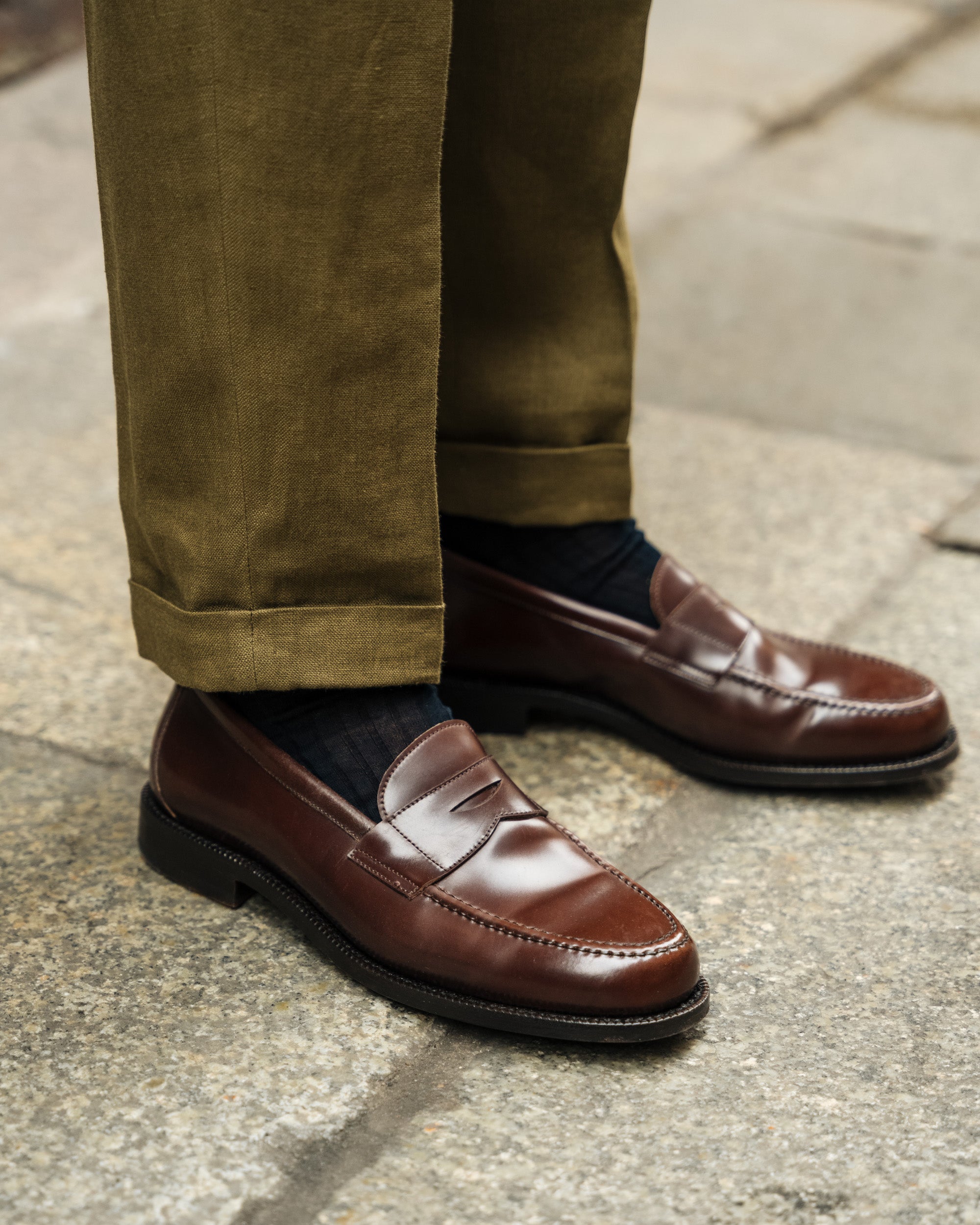 Velasca | Men's olive green linen pants, made in Italy