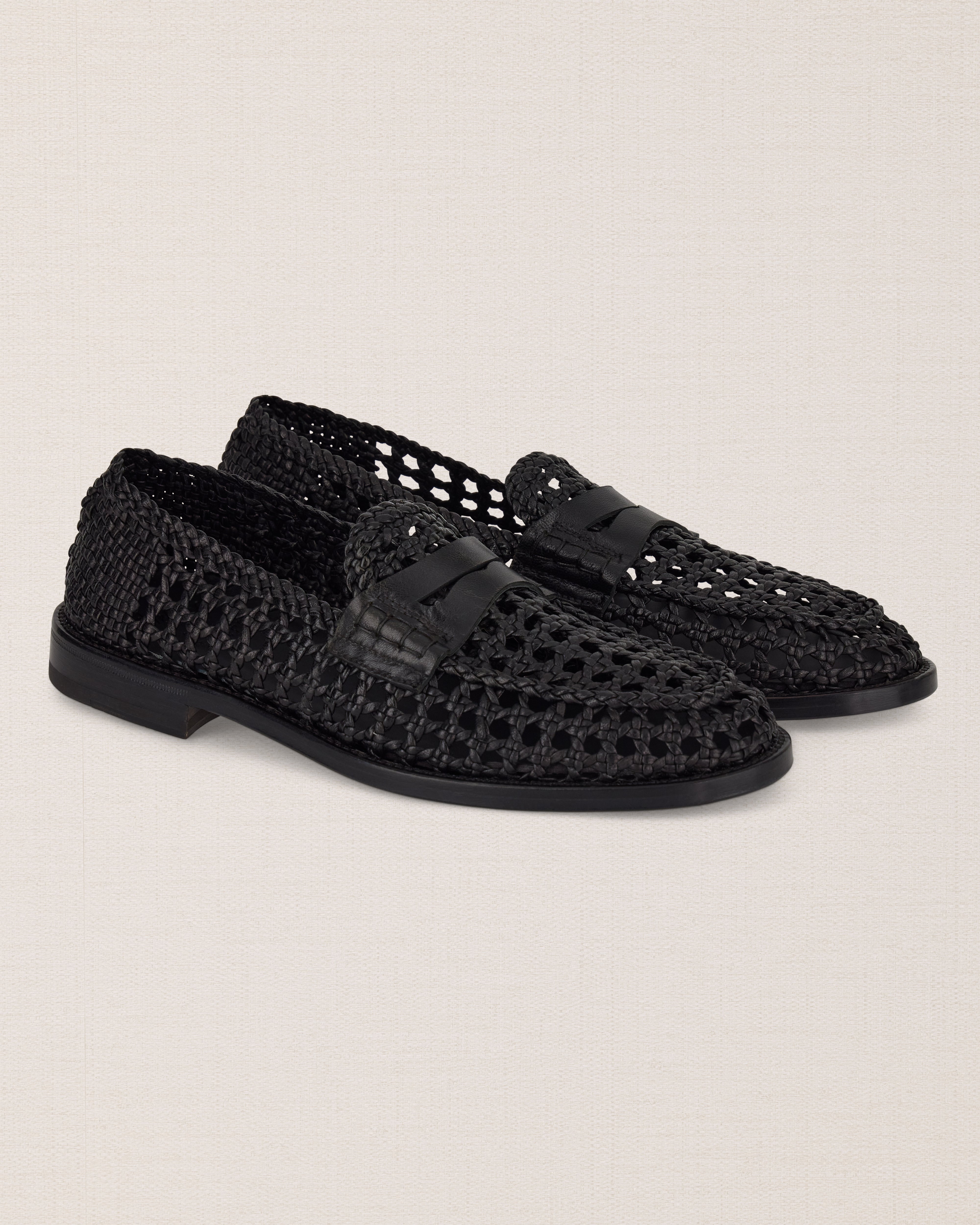 Men's black woven leather loafer | Velasca