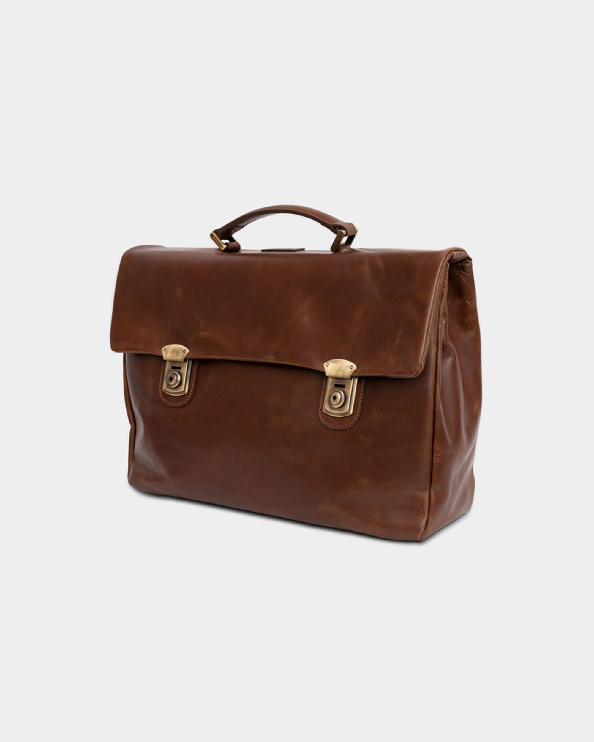 Ravanà | Men's brown antiqued leather overnight case | Velasca