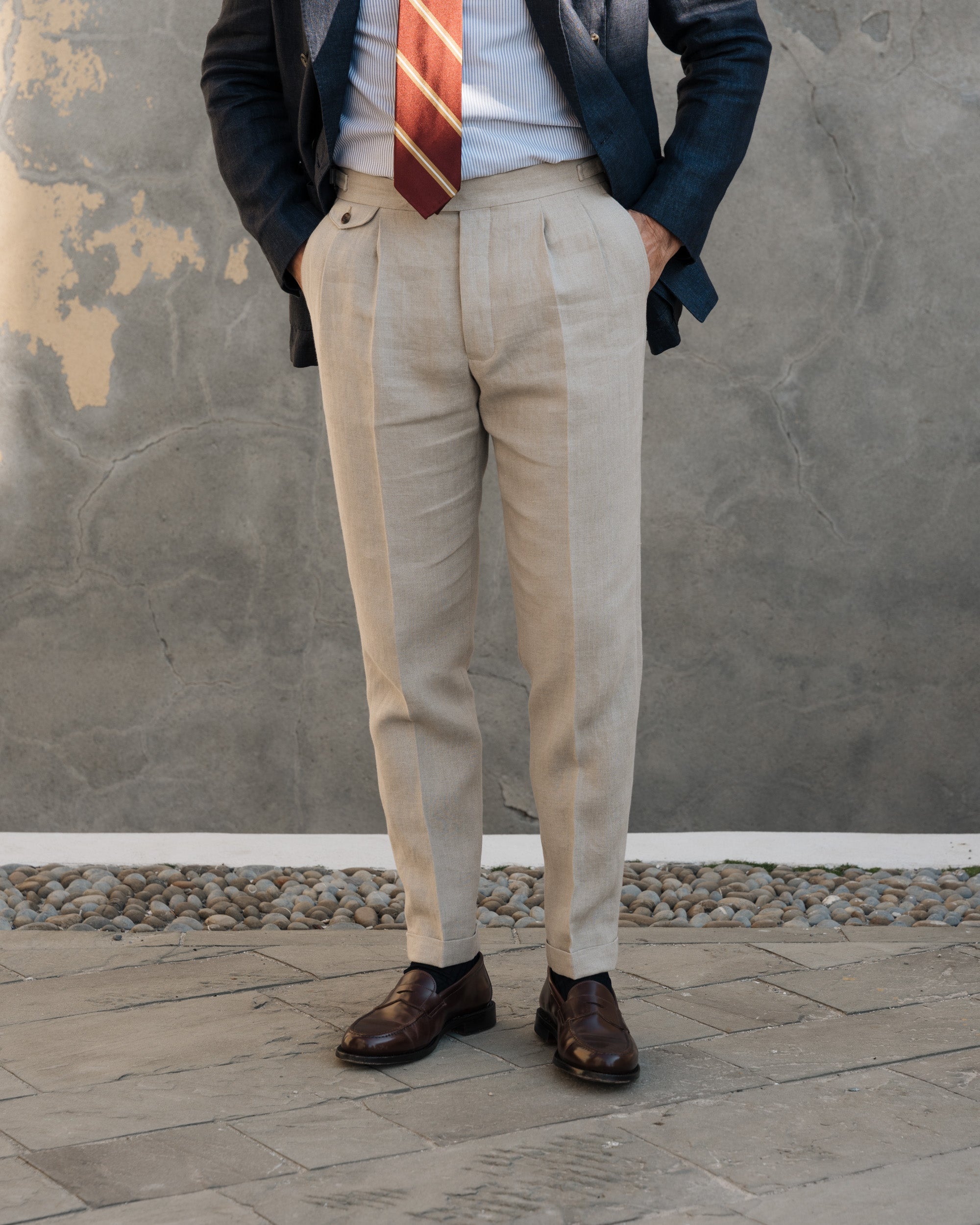 Velasca | Beige linen smart double-pleated pants. Made in Italy