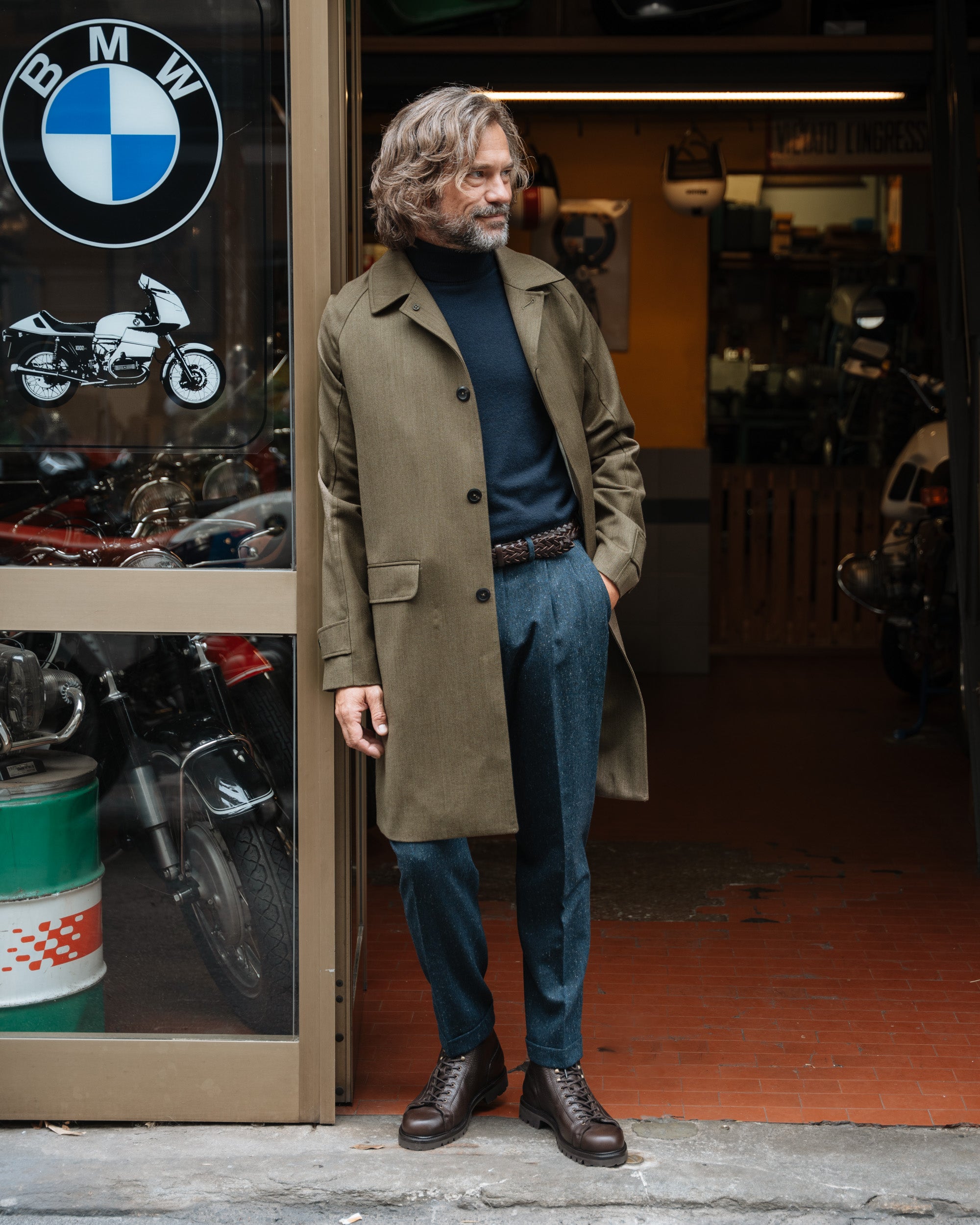 Velasca | Beige wool single-breasted coat, Made in Italy